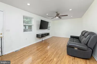 242 N Main Street, Harrison Township, NJ 08062 - Photo 8