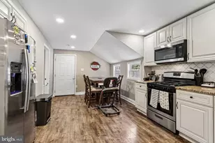 1608 Holly Pkwy, Monroe Township, NJ 08094 - Photo 14