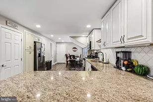 1608 Holly Pkwy, Monroe Township, NJ 08094 - Photo 16