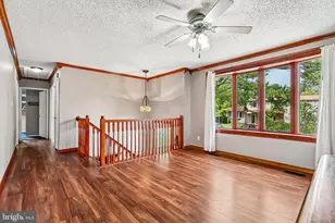 19 Gilbert Ct, Monroe Township, NJ 08094 - Photo 6