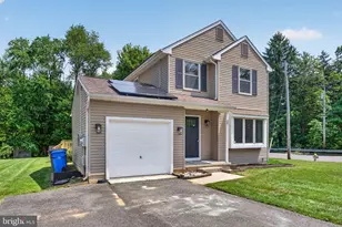 27 Tallowood Dr, Glassboro, NJ 08028 - Photo 2