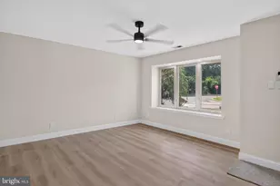 27 Tallowood Dr, Glassboro, NJ 08028 - Photo 4