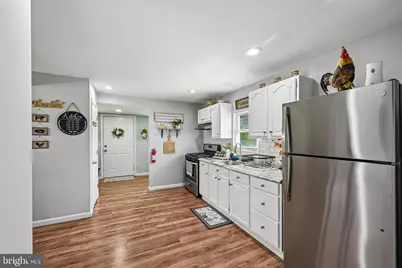 348 W Washington Street, Paulsboro, NJ 08066 - Photo 16