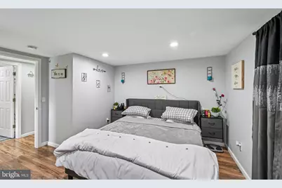 348 W Washington Street, Paulsboro, NJ 08066 - Photo 26