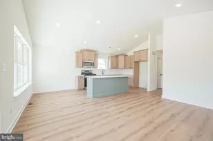 127 Newton Ave, Greenwich Township, NJ 08027 - Photo 4