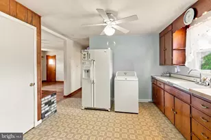 221 Sherwin Rd, Harrison Township, NJ 08062 - Photo 4