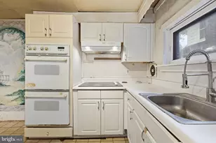 146 W Barber Ave, Woodbury, NJ 08096 - Photo 10