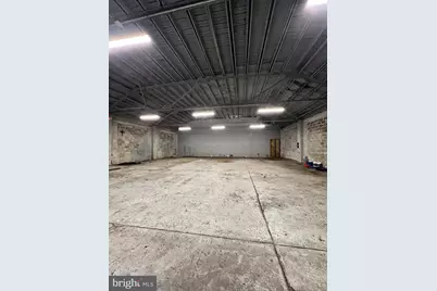 416 W Broad Street, Paulsboro, NJ 08066 - Photo 2