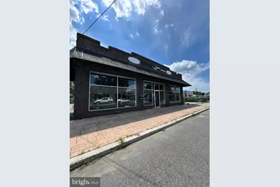 416 W Broad Street, Paulsboro, NJ 08066 - Photo 1