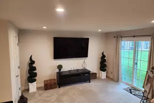 31 Peacock Cir, Sewell, NJ 08080 - Photo 4