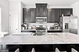 308 Dalton Dr, Swedesboro, NJ 08085 - Photo 8