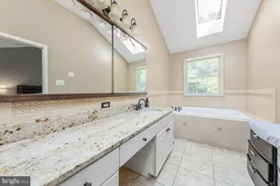 104 Stone Henge Dr, Swedesboro, NJ 08085 - Photo 16