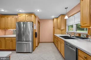 1875 McKee Ave, Deptford, NJ 08096 - Photo 12