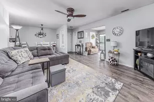 20 Pickwick Pl, Sewell, NJ 08080 - Photo 4