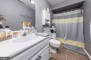 20 Pickwick Pl, Sewell, NJ 08080 - Photo 12