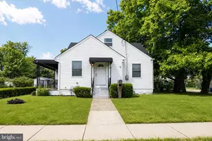 211 E New St, Glassboro, NJ 08028 - Photo 2