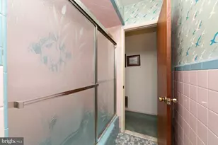 275 Essex Ave, West Deptford, NJ 08086 - Photo 24