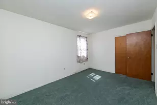 275 Essex Ave, West Deptford, NJ 08086 - Photo 20