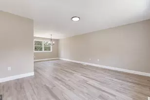 1 Beechwood St, Blackwood, NJ 08012 - Photo 16