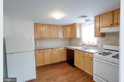 276 Kings Highway #2, East Greenwich Township, NJ 08020 - Photo 2