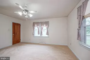 1240 Herbert Blvd, Monroe Township, NJ 08094 - Photo 14