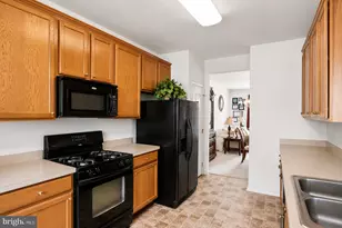 152 Acorn Dr, East Greenwich Township, NJ 08061 - Photo 8
