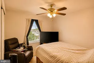152 Acorn Dr, East Greenwich Township, NJ 08061 - Photo 14