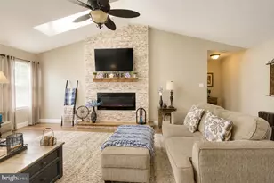 14 Briarwood Ln, Sewell, NJ 08080 - Photo 12