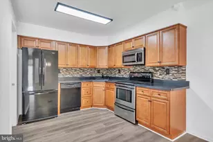 21 Uxbridge Pl, Sewell, NJ 08080 - Photo 4