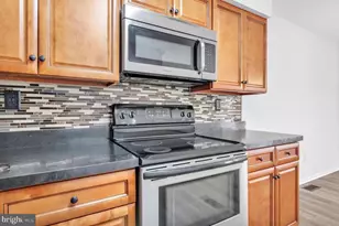 21 Uxbridge Pl, Sewell, NJ 08080 - Photo 2