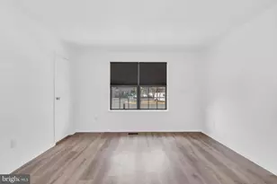 21 Uxbridge Pl, Sewell, NJ 08080 - Photo 16