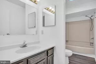 21 Uxbridge Pl, Sewell, NJ 08080 - Photo 8