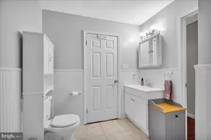 1425 12th Ave, Monroe Township, NJ 08094 - Photo 12