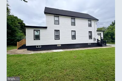 19 W Madison Street, Paulsboro, NJ 08066 - Photo 2