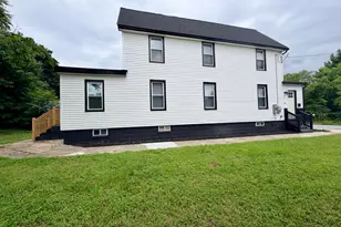 19 W Madison St, Paulsboro, NJ 08066 - Photo 2