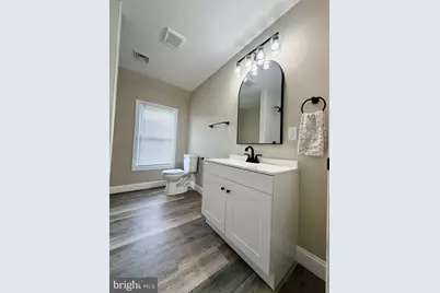19 W Madison Street, Paulsboro, NJ 08066 - Photo 18