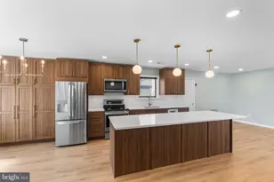 11 Willow Pl, Logan Township, NJ 08085 - Photo 4