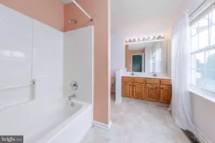 147 Tradewinds Dr, East Greenwich Township, NJ 08061 - Photo 12