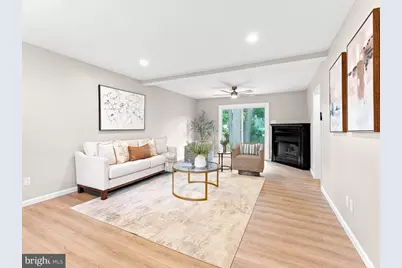 106 Lakeside Drive, Glassboro, NJ 08028 - Photo 2
