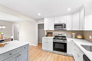 106 Lakeside Dr, Glassboro, NJ 08028 - Photo 4