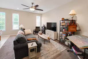 111 Acorn Dr, East Greenwich Township, NJ 08061 - Photo 2