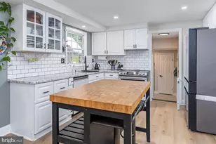 24 Goodwin Pkwy, Sewell, NJ 08080 - Photo 4