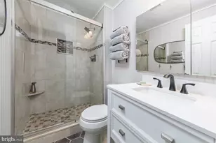 24 Goodwin Pkwy, Sewell, NJ 08080 - Photo 12
