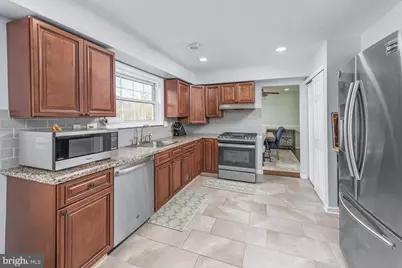 82 Bells Lake Drive, Washington Township, NJ 08012 - Photo 12