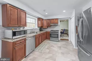 82 Bells Lake Dr, Washington Township, NJ 08012 - Photo 12