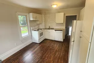 605 Crown Point Rd, Westville, NJ 08093 - Photo 4