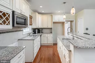 160 W Holly Ave, Pitman, NJ 08071 - Photo 12
