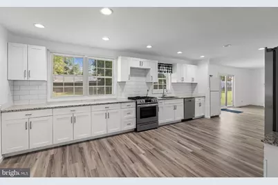85 Myrtle Avenue, East Greenwich Township, NJ 08056 - Photo 2