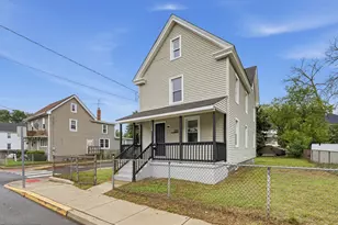 129 W Washington St, Paulsboro, NJ 08066 - Photo 2
