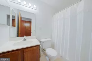 313 Martinique Dr, Monroe Township, NJ 08094 - Photo 16